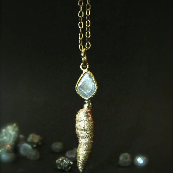 Gold diamond necklace. - Picture 5 of 7